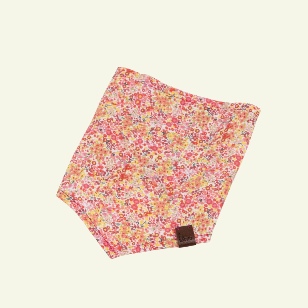 Blossom | Bandana pour chien à motif floral, fait main