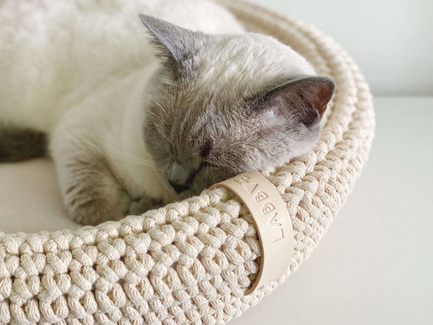 Coco | Panier design pour chat en corde de coton tressée - Jean - Poil - Beige