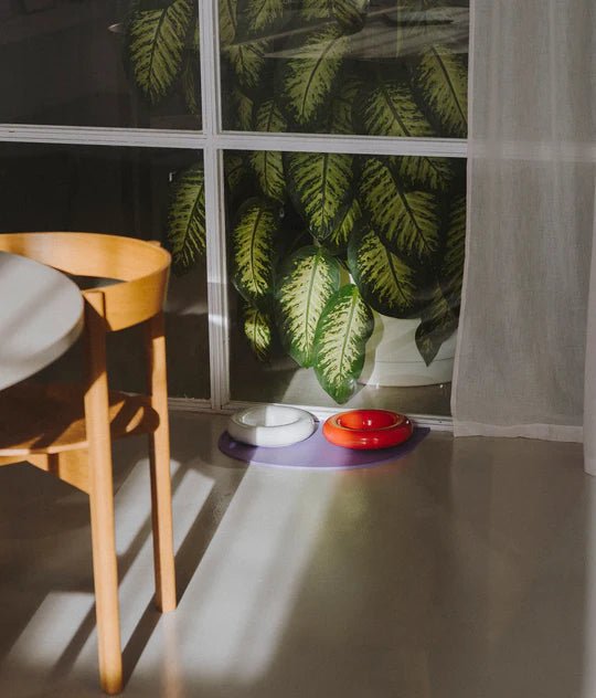HotDog | Tapis silicone antidérapant pour gamelles - Jean - Poil - Violet