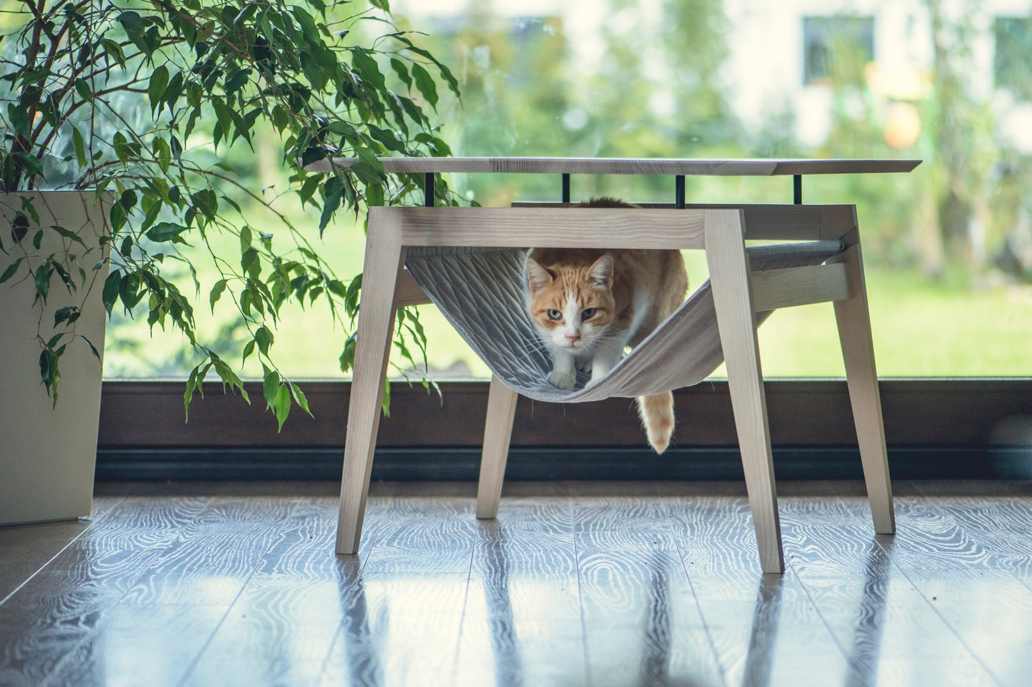 Kikko | Table design pour chat avec hamac intégré - Jean - Poil - Gris clair