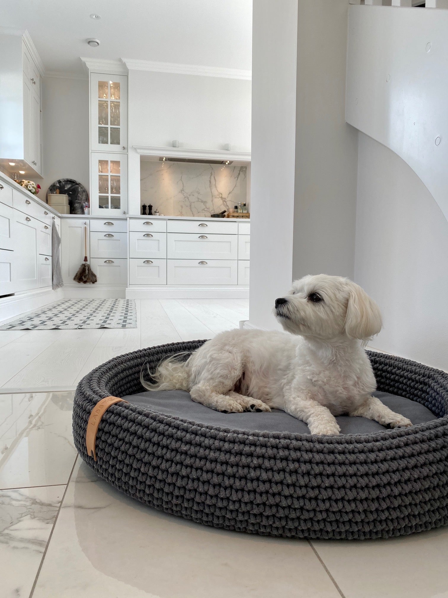 Lukko | Panier pour chien ovale en coton tressé avec coussin amovible - Jean - Poil - Gris clair