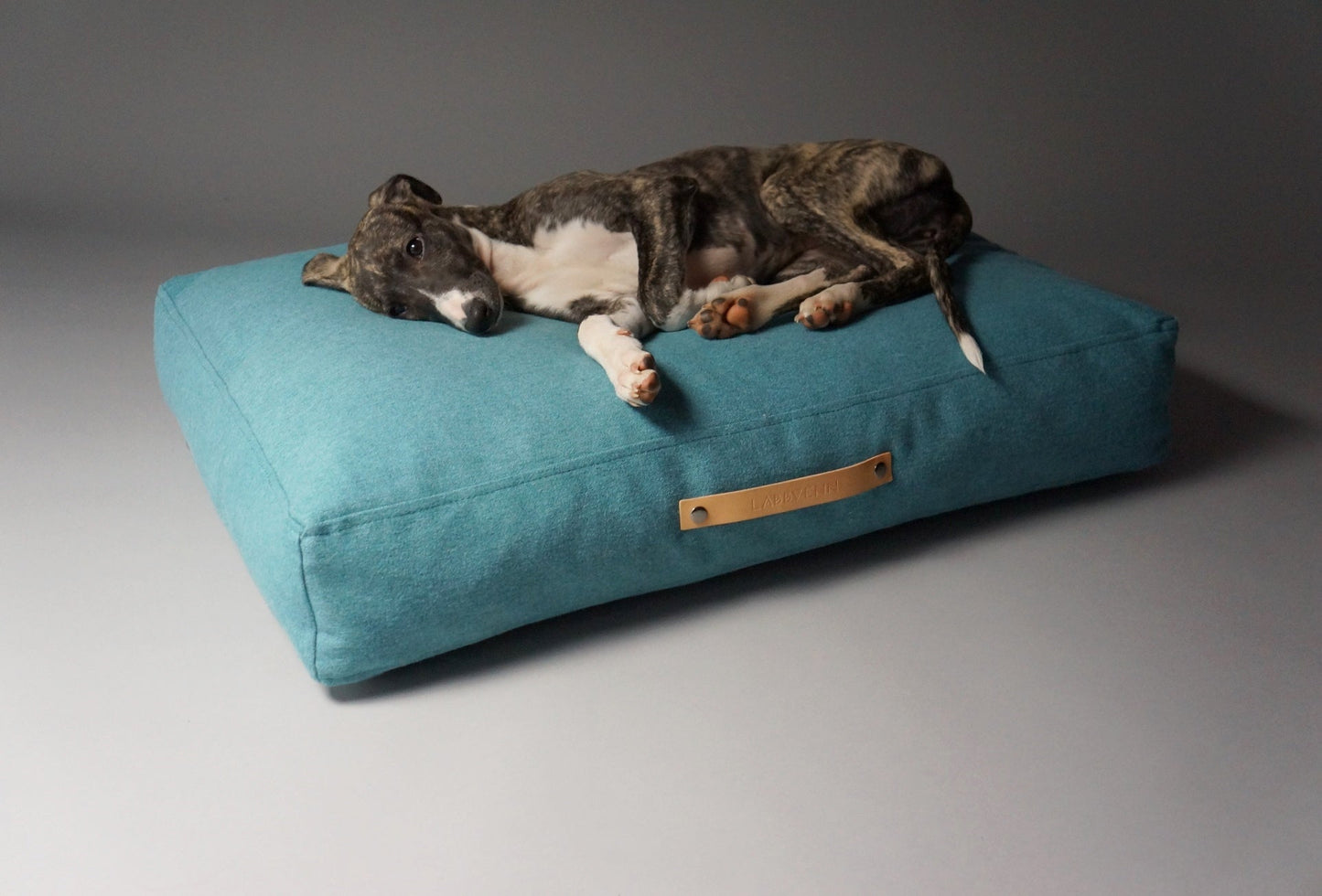 Oslo | Coussin pour chien - style scandinave, housse lavable - Jean - Poil - Bleu marine