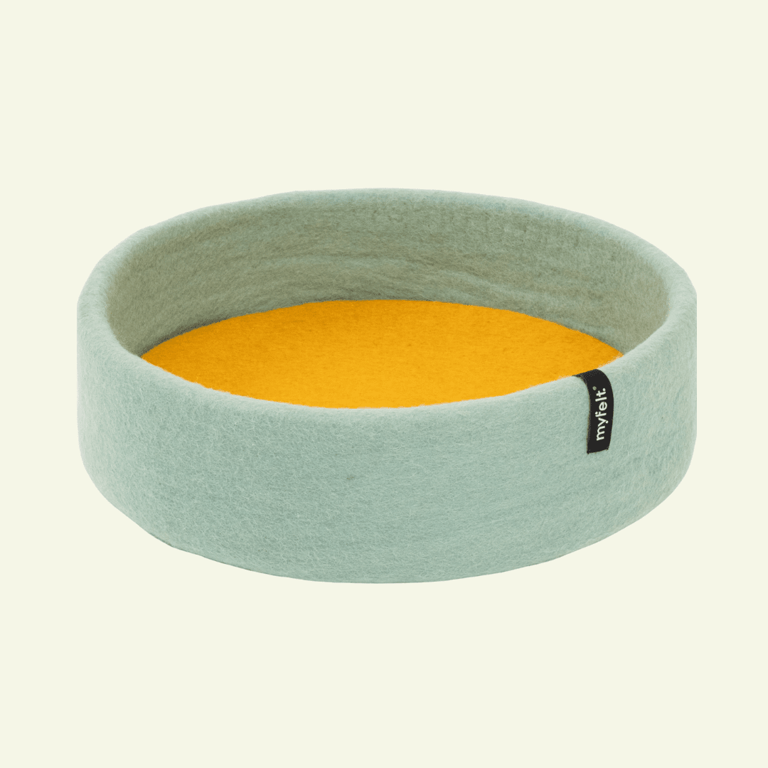 Panier pour chat en laine feutrée naturelle vert sauge, personnalisable - Jean - Poil - Jaune
