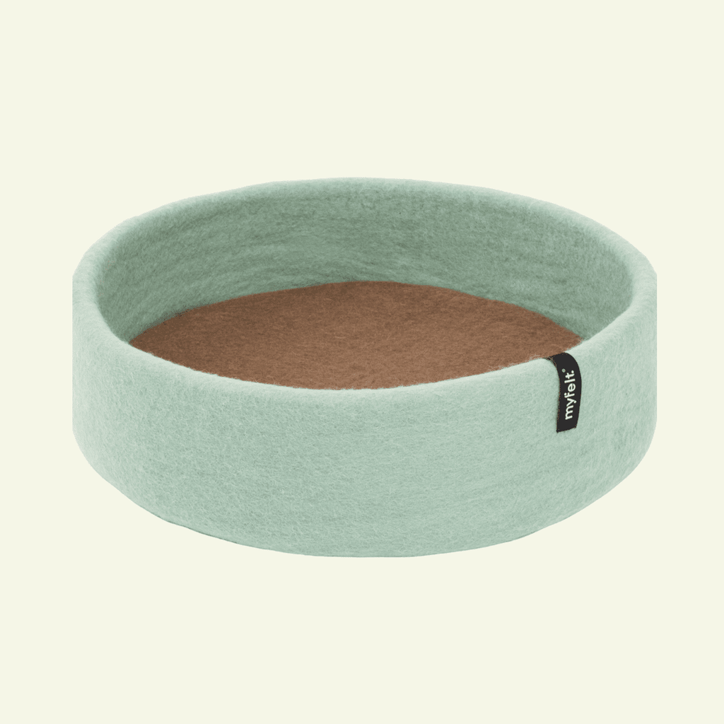 Panier pour chat en laine feutrée naturelle vert sauge, personnalisable - Jean - Poil - Marron