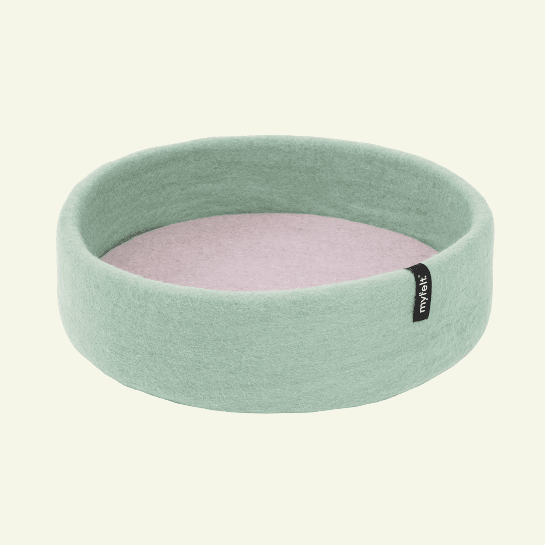 Panier pour chat en laine feutrée naturelle vert sauge, personnalisable - Jean - Poil - Rose