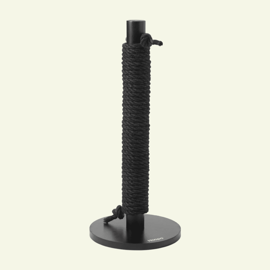 Totem | Griffoir de compétition en bois et sisal pour chat - Jean - Poil - Noir